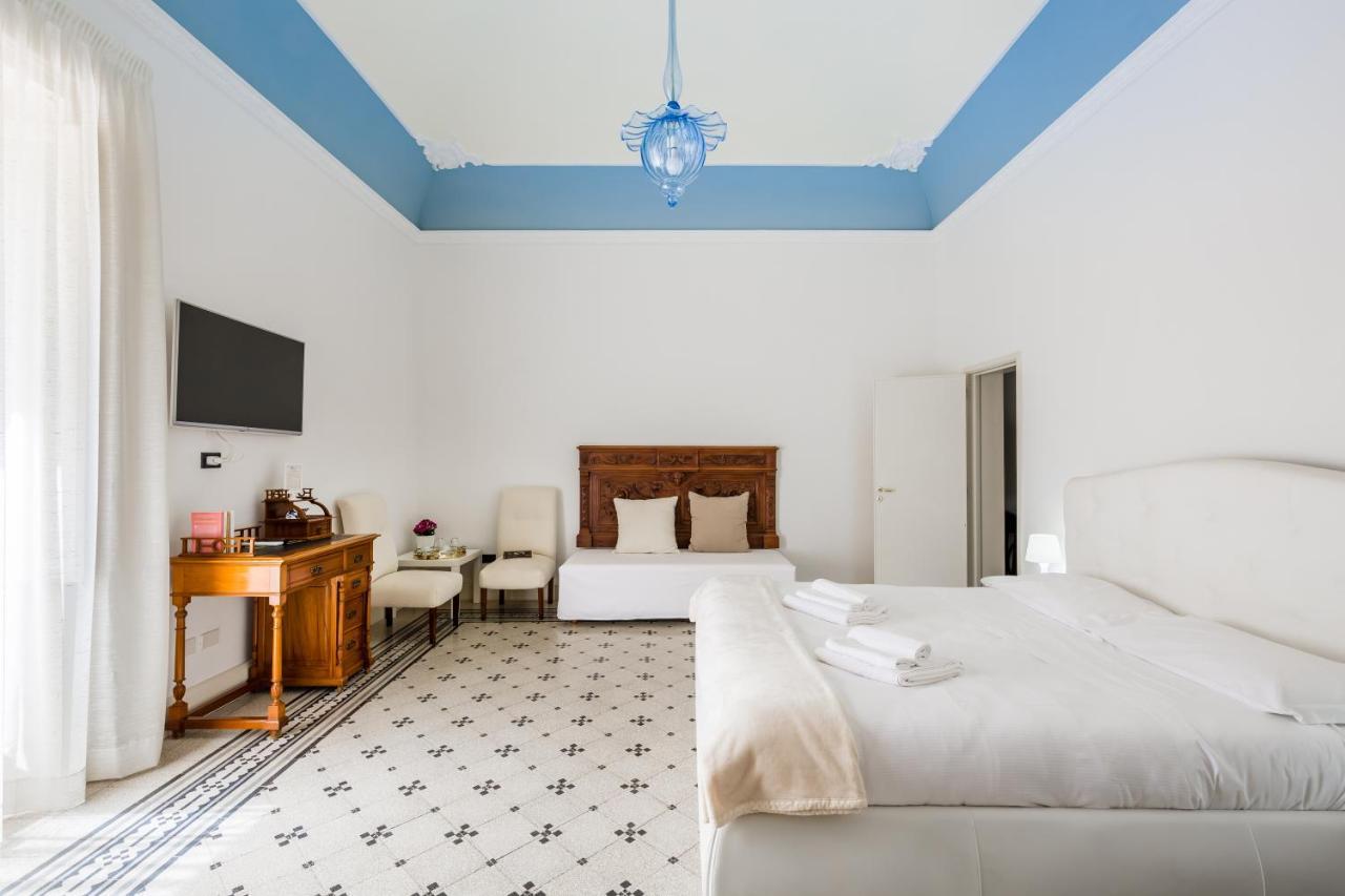 Bed and Breakfast Palazzo Montalbano Шиклі Екстер'єр фото