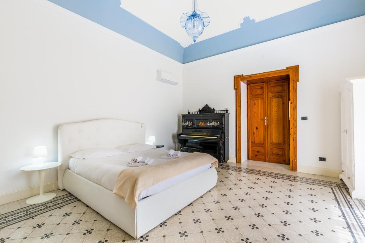 Bed and Breakfast Palazzo Montalbano Шиклі Екстер'єр фото