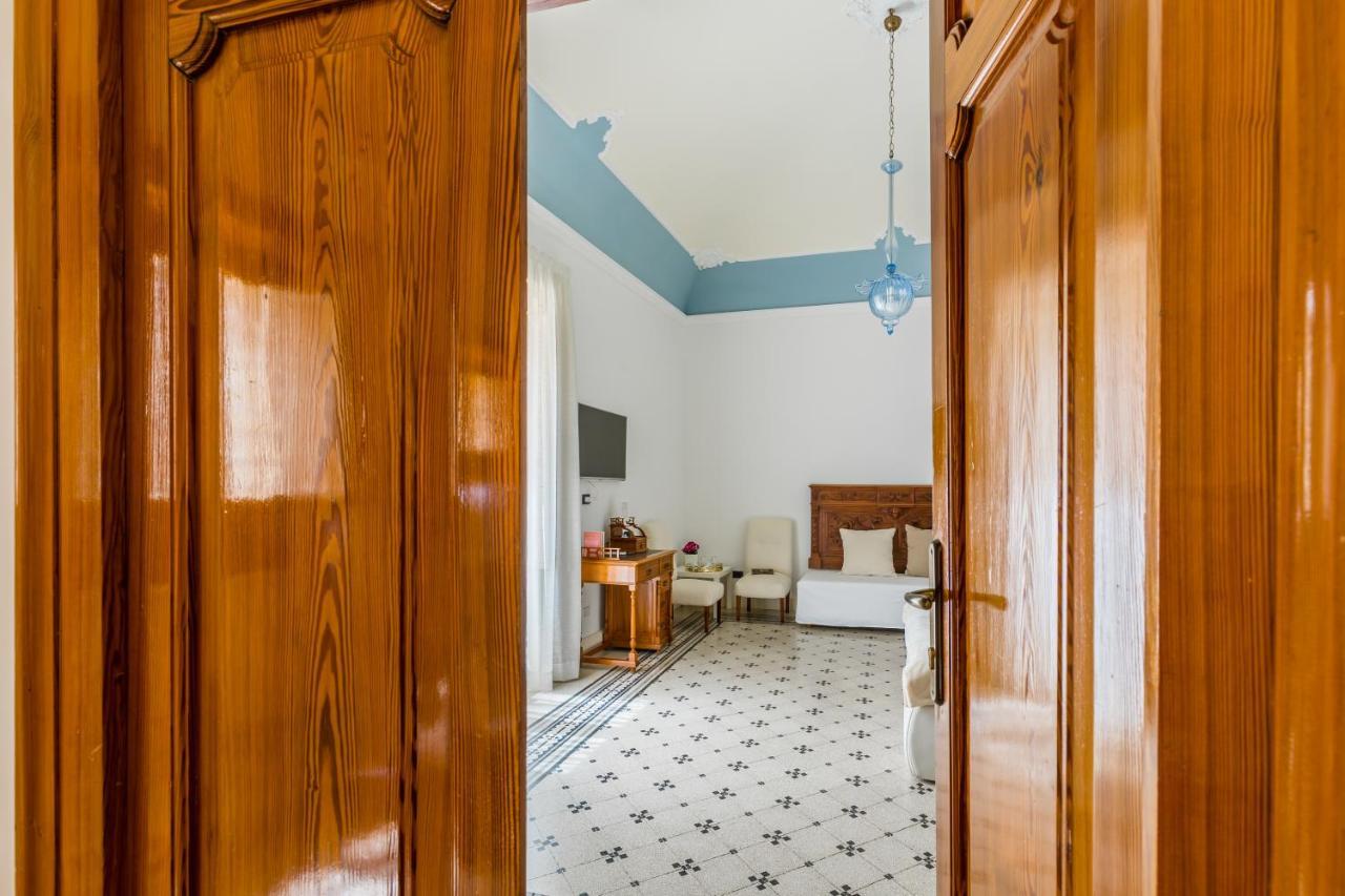 Bed and Breakfast Palazzo Montalbano Шиклі Екстер'єр фото