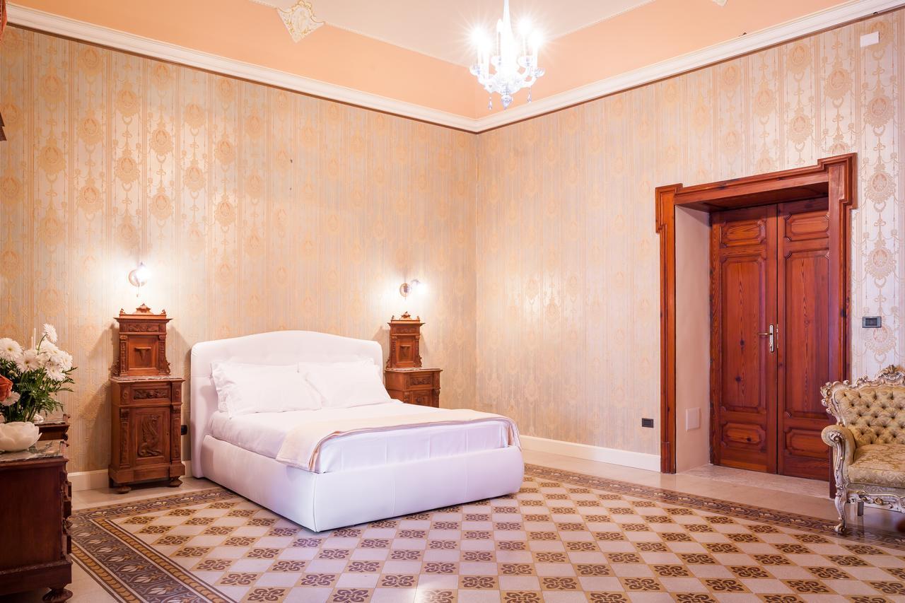 Bed and Breakfast Palazzo Montalbano Шиклі Екстер'єр фото