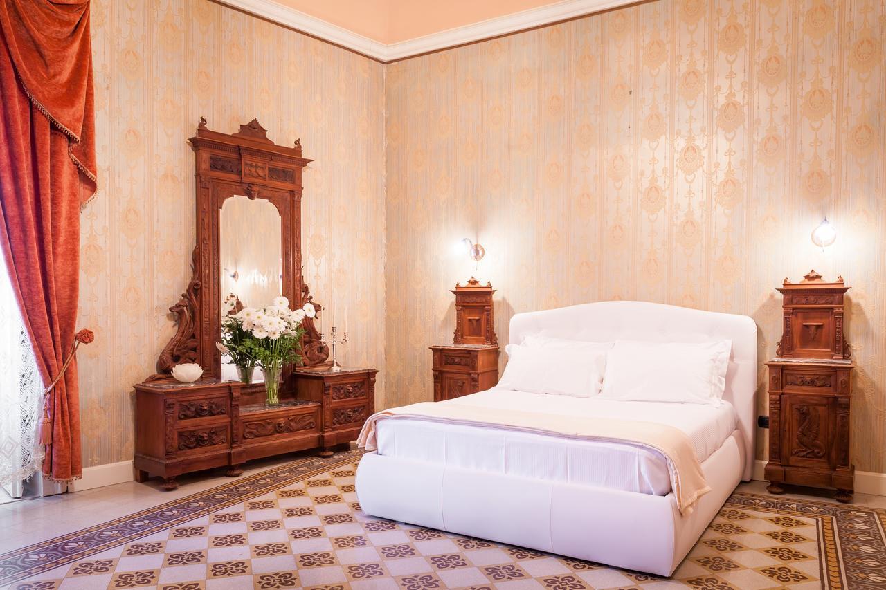 Bed and Breakfast Palazzo Montalbano Шиклі Екстер'єр фото