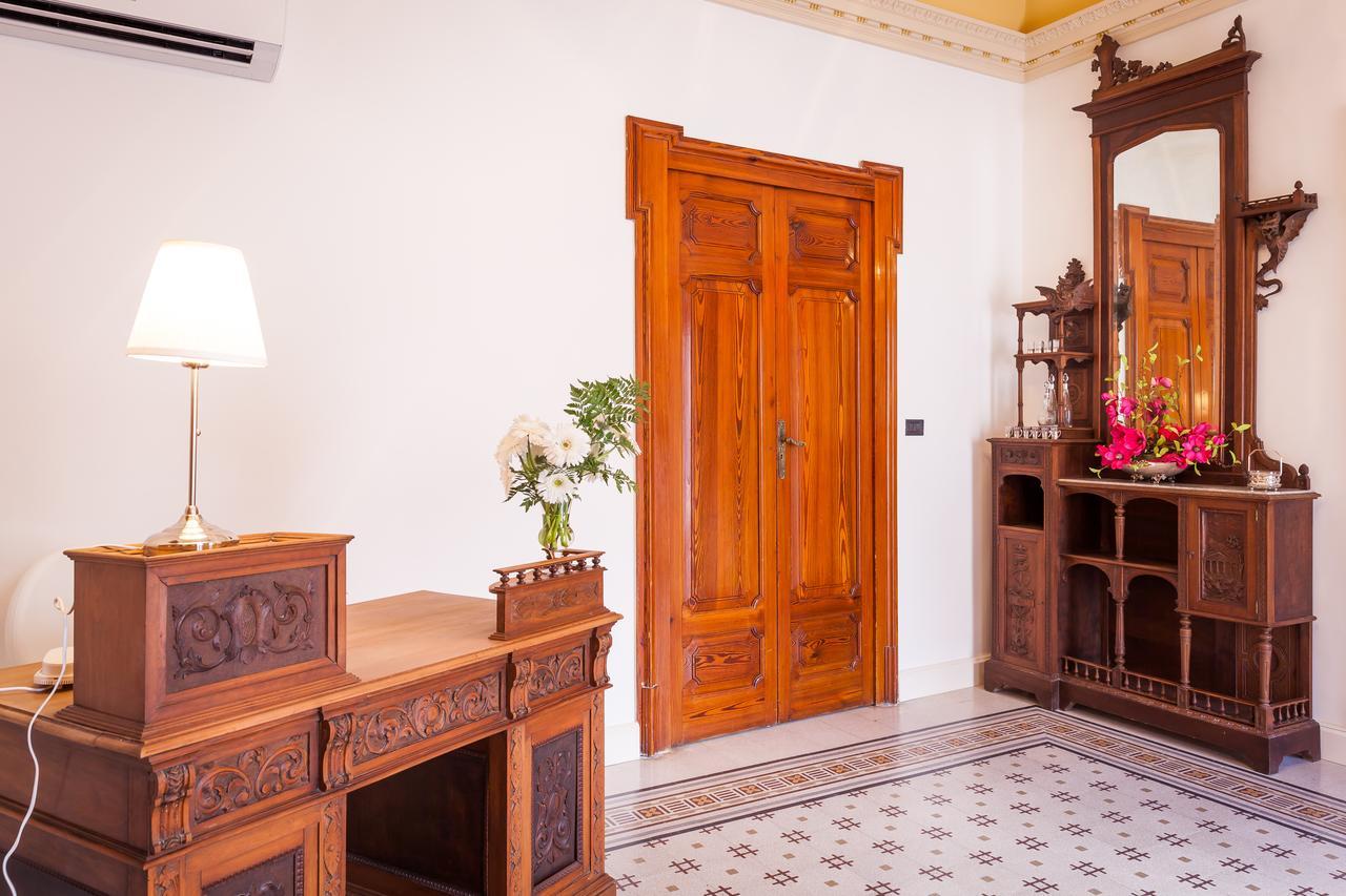 Bed and Breakfast Palazzo Montalbano Шиклі Екстер'єр фото